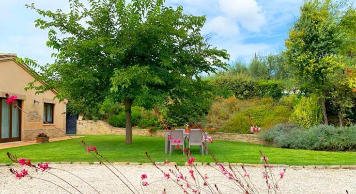 La Collina Lägenhet Monsampietro Morico Exteriör bild