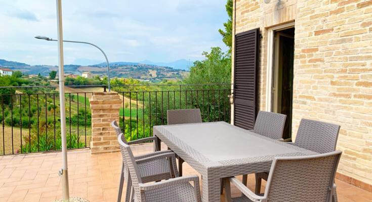 La Collina Lägenhet Monsampietro Morico Exteriör bild